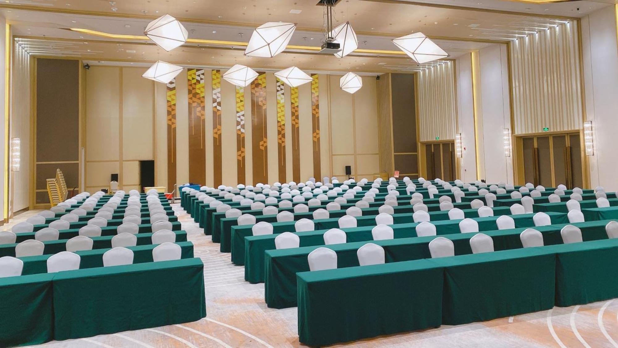 Holiday Inn Shaoguan Downtown By Ihg Exterior foto